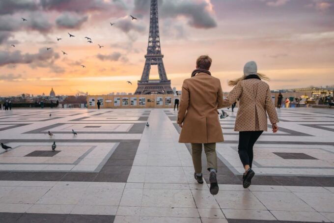 Paris: Eiffel Tower Video Reel - Location Details