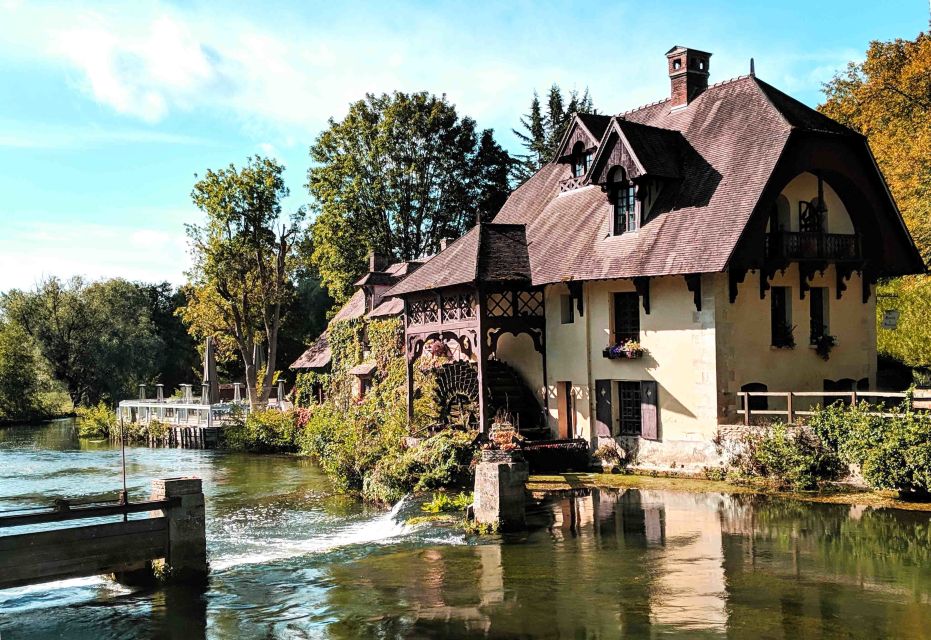 Paris: Giverny & Versailles Small Group or Private Tour - Transportation Experience