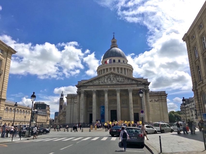 Paris: Latin Quarter Guided Walking Tour in German - Booking Details