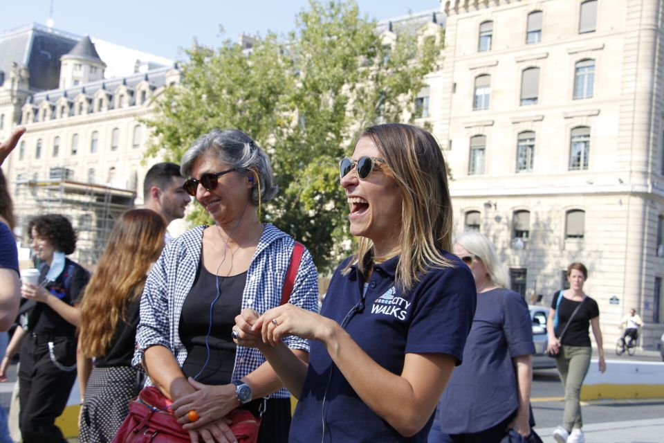 Paris: Marais, Montmartre & Latin Quarter Walking Tour - Live Tour Guide Information