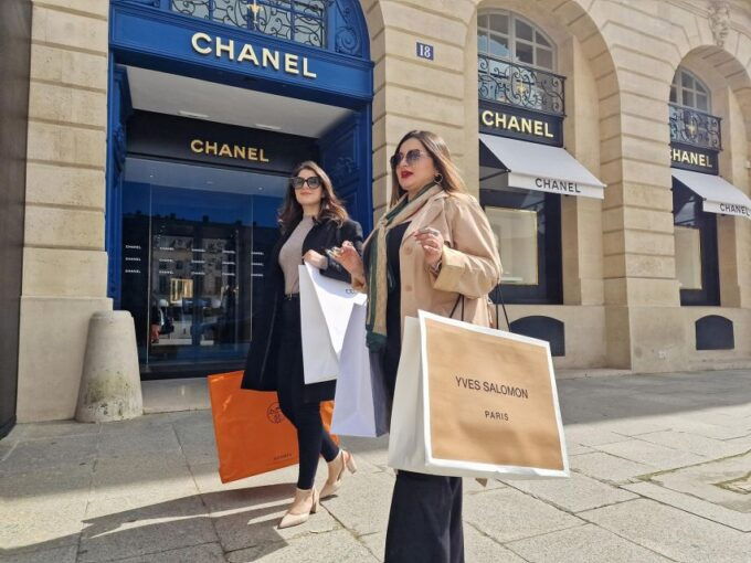 Paris: Personal Shopper Experience With Fashion Expert - Pricing and Booking