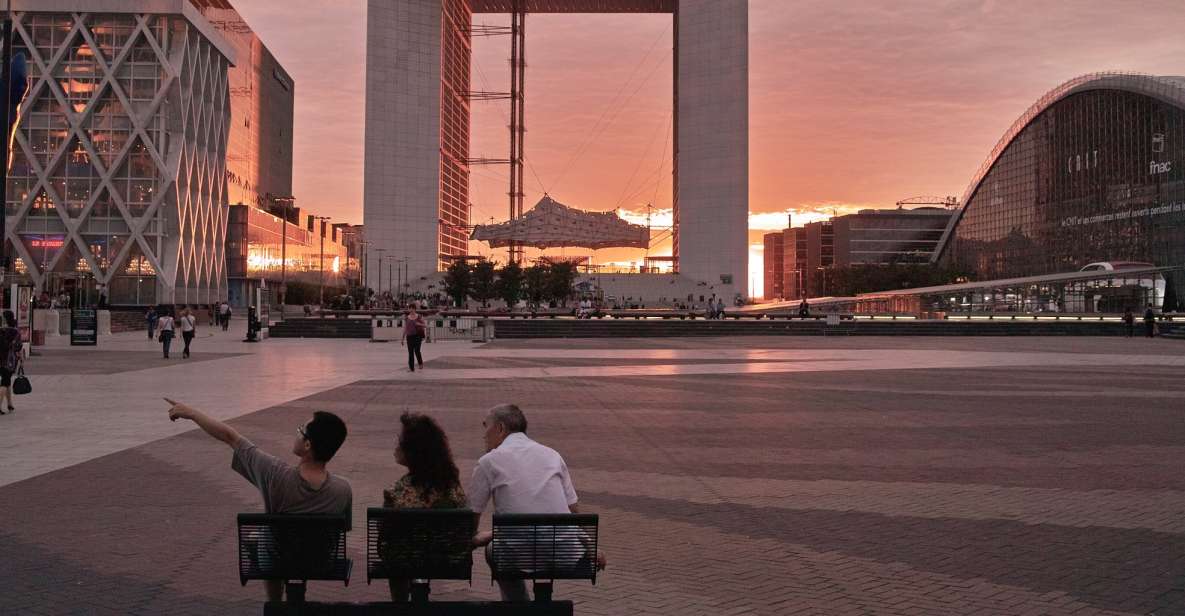 Paris: Private La Défense Walking Tour - Tour Inclusions