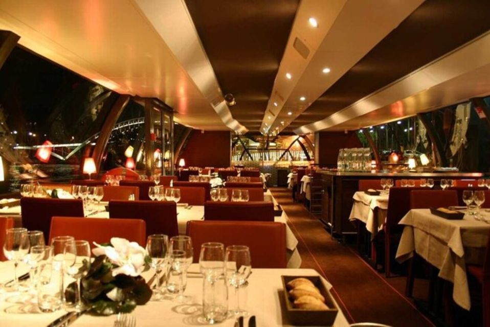 Paris: Seine River Champagne Dinner Cruise With Live Music - Full Experience Description