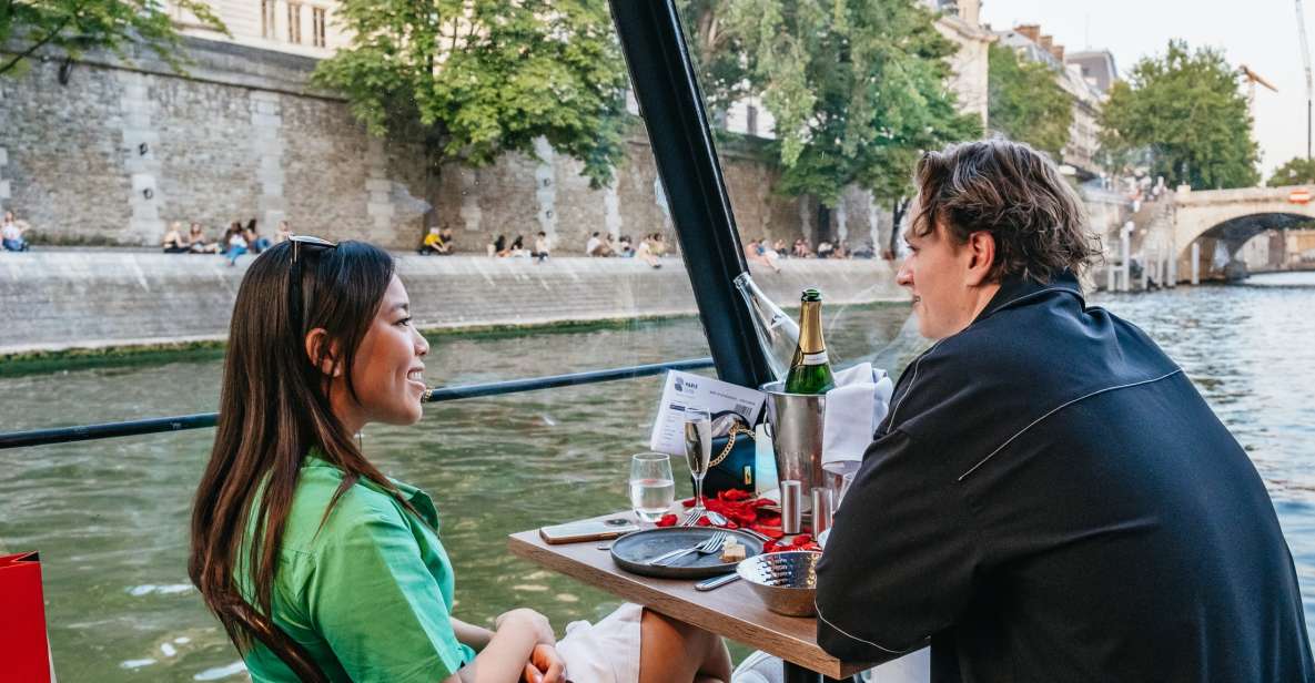 Paris: Seine River Sightseeing Cruise With 3-Course Dinner - Review Insights