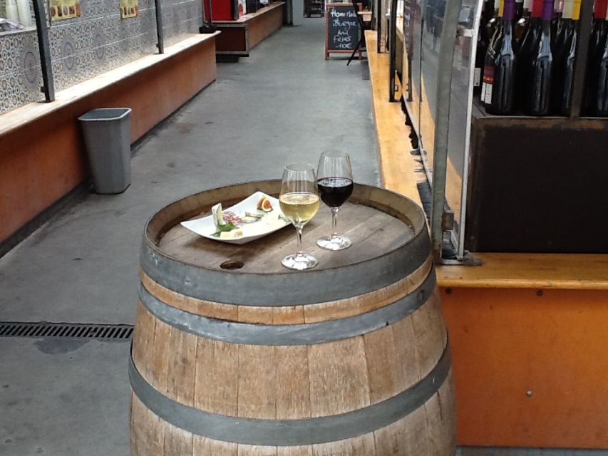 Paris: Small-Group Cheese and Wine Tasting in Le Marais - Inclusions