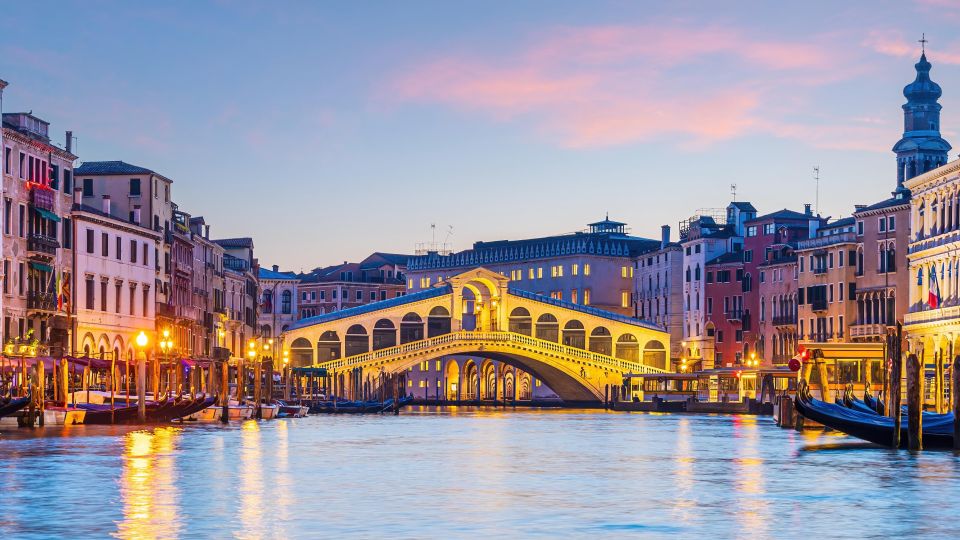 Perfect Private Venice Tour With Gondola Photoshoot - Tour Highlights and Itinerary