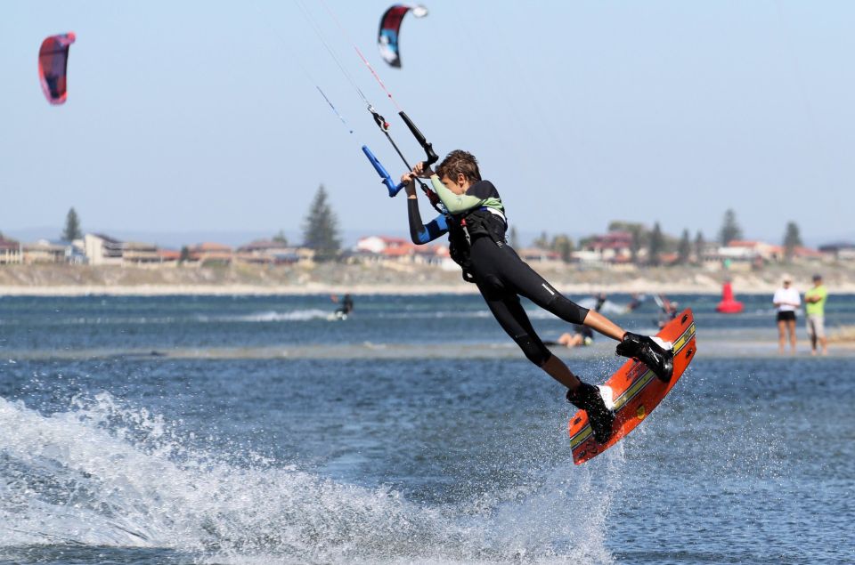 Perth: Intermediate Private Kiteboarding Lesson - Experience Level Required