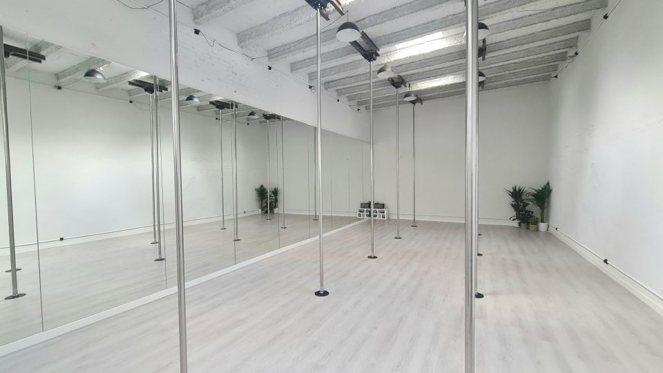 Pole Dancing Class - Activity Information for Pole Dancing Class