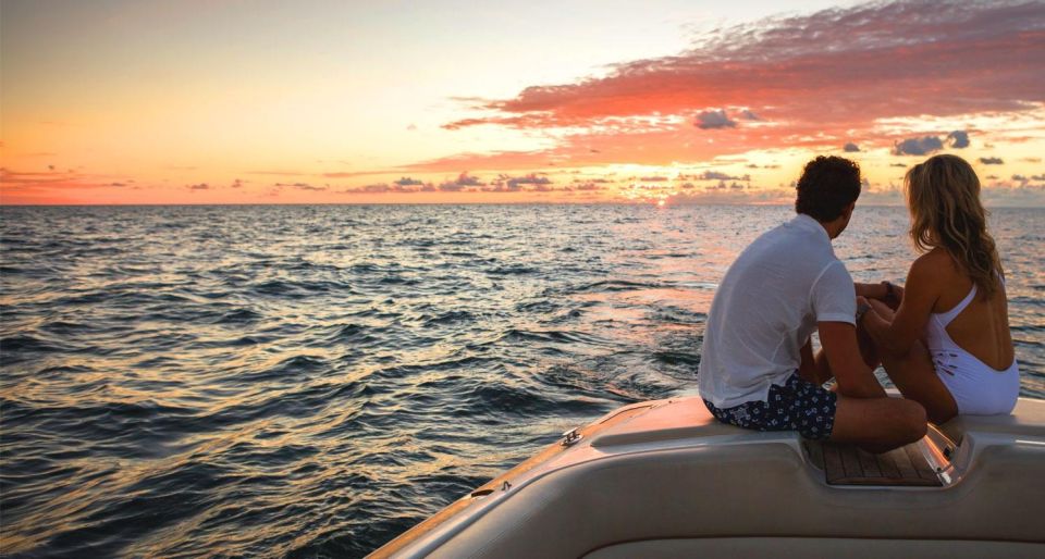 Positano: Boat Massage at Sunset - Language Options