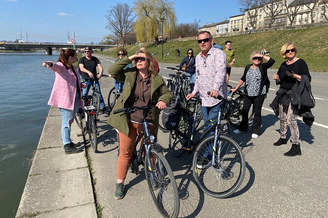 Private Bike Tour in Krakow - Meeting and Pickup Information