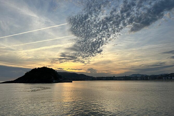 Private Boat Rental 2 Hours at Sunset in San Sebastián - Local Time Guidelines