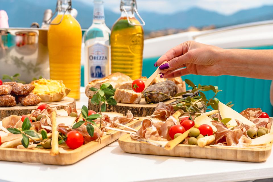 PRIVATE BOAT TOUR DRINKS & FOOD (Corsican Products) - Luxurious Boat Amenities Provided