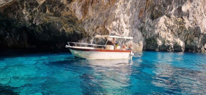 Private Boat Tour to Capri and the Amalfi Coast - Duration and Languages