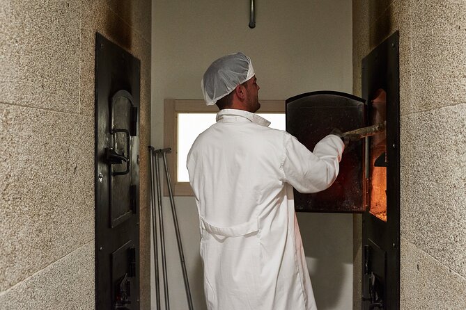 Private Bread Making Experience With Tasting Included in Ourense - How to Book