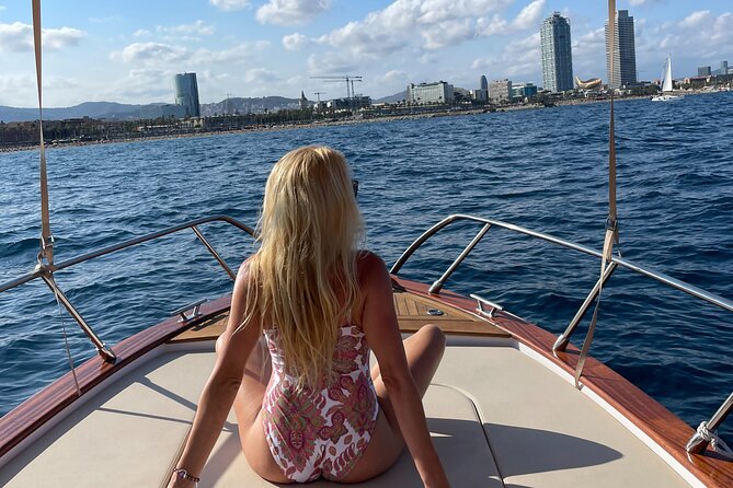 Private Classic Boat Tour in Barcelona - Customization and Special Requests