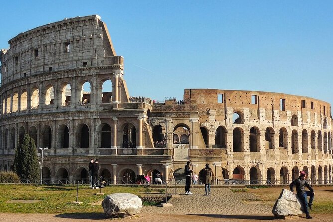 Private Colosseum Tour With Gladiator Arena Floor, Forum and Palatine Hill - Forum Exploration