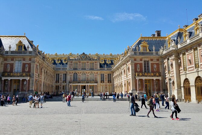 Private Fontainebleau, Versailles, Trianon From Paris by Mercedes - Exclusive Access Opportunities