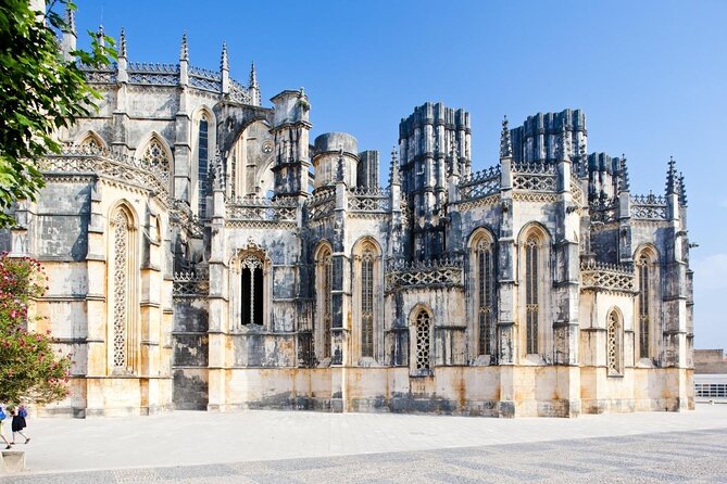 Private Full Day Tour of Óbidos, Nazaré and Batalha - Pricing and Offers