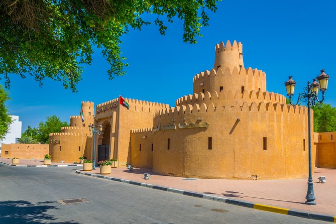 Private Guided Romantic Walking Tour in Al Ain - Romantic Itinerary