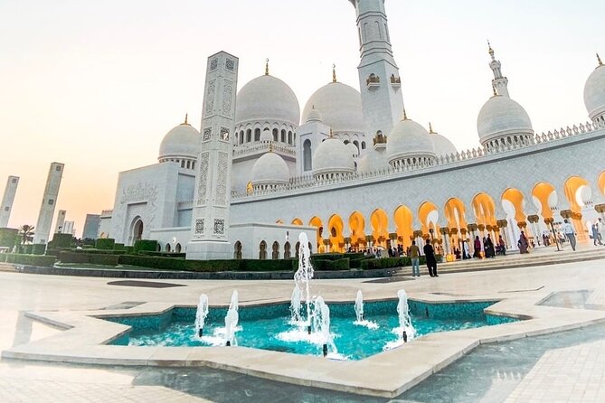 Private Round-Trip Sheikh Zayed Grand Mosque Tour From Dubai Inc. Transport - Traveler Photos and Reviews Overview
