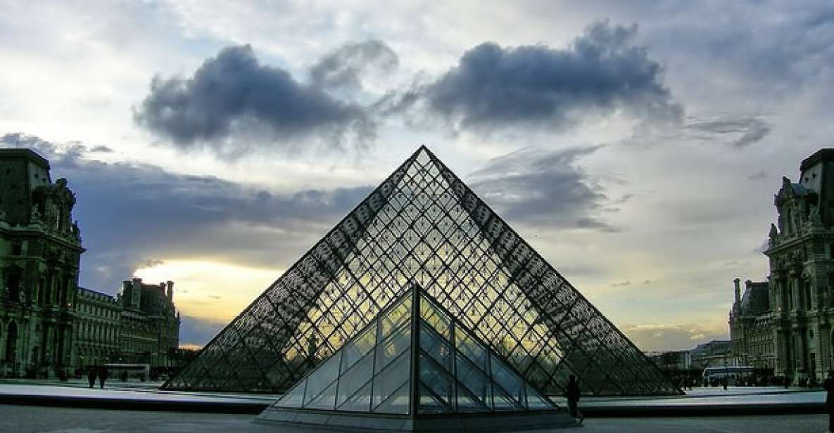 Private Sightseeing Walking Tour of Paris - Experience Highlights and Customization Options