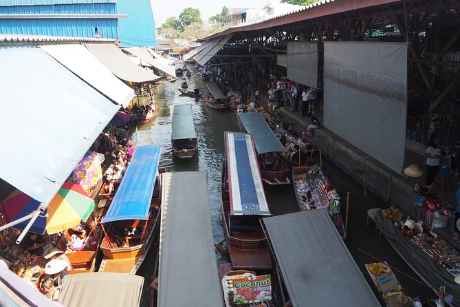 Private Tour : Damnoen Saduak Floating Market, Train Market ,Temple in a Tree! - Booking Details