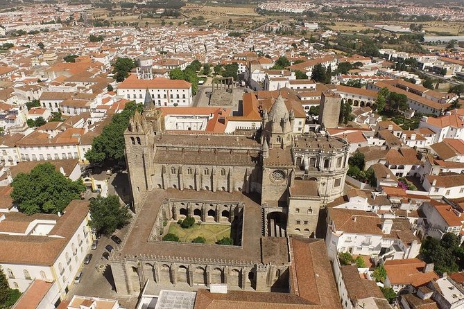 Private Tour: Evora, Elvas and Badajoz (Spain) Day Trip From Lisbon - Transportation Details