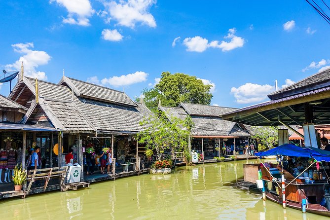 Private Tour: Maeklong Railway Market and Damnoen Saduak Floating Market - Cancellation Policy