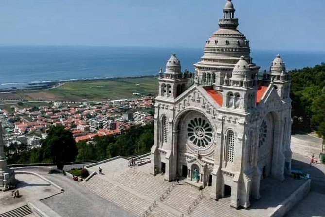 Private Tour Santiago De Compostela & Viana Do Castelo From Porto - Tour Additional Information