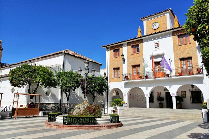 Private Tour to Arcos De La Frontera, El Bosque and Ubrique From Cadiz - Discover El Bosque