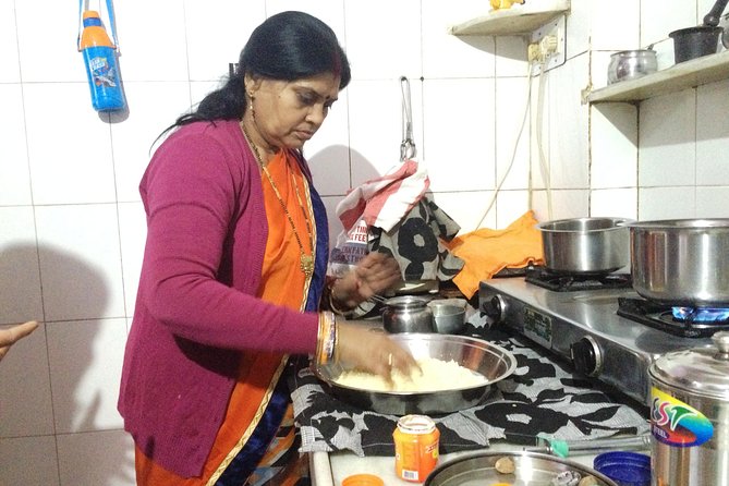 Private Vegetarian Rajasthani Cooking Class and Meal With Locals in Jaipur - Booking Information