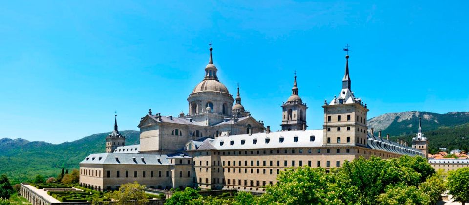 Private VIP Visit El Escorial Palace, Monastery and Gardens - Monastery Marvels and Crypts Visit