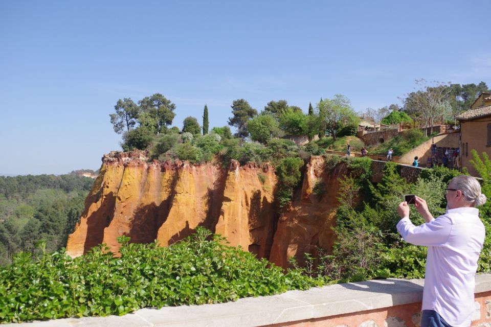 Provence: Guided Tour of the Hilltop Villages of Luberon - Activity Logistics