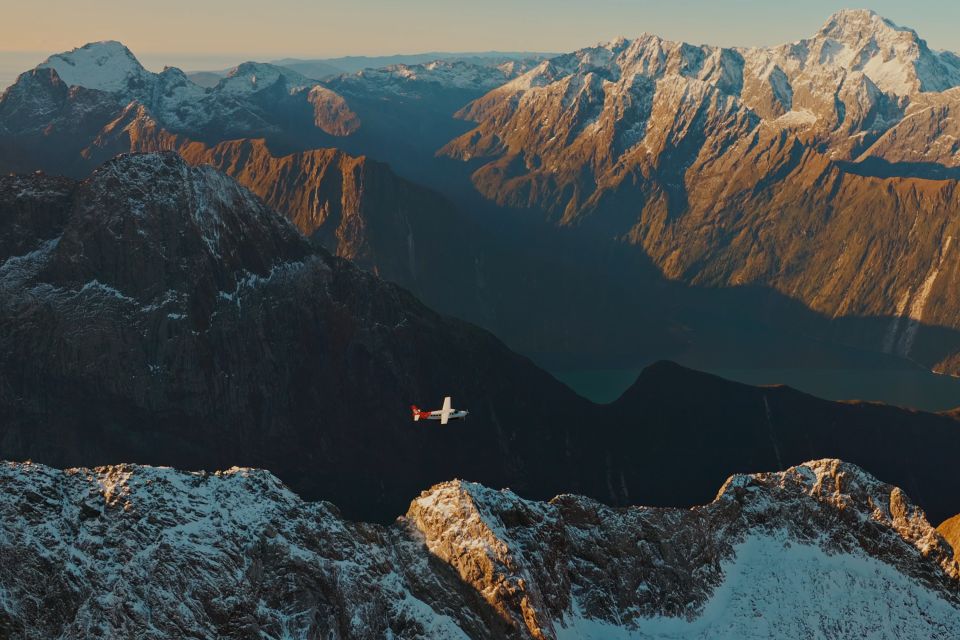 Queenstown: Milford Sound Scenic Flyover With Hotel Pickup - Scenic Views