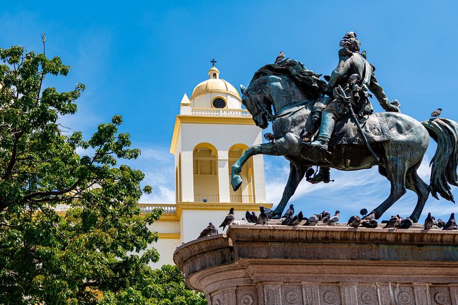 Real City Tour San Salvador : Historic Downtown & Boqueron Park - Customer Reviews