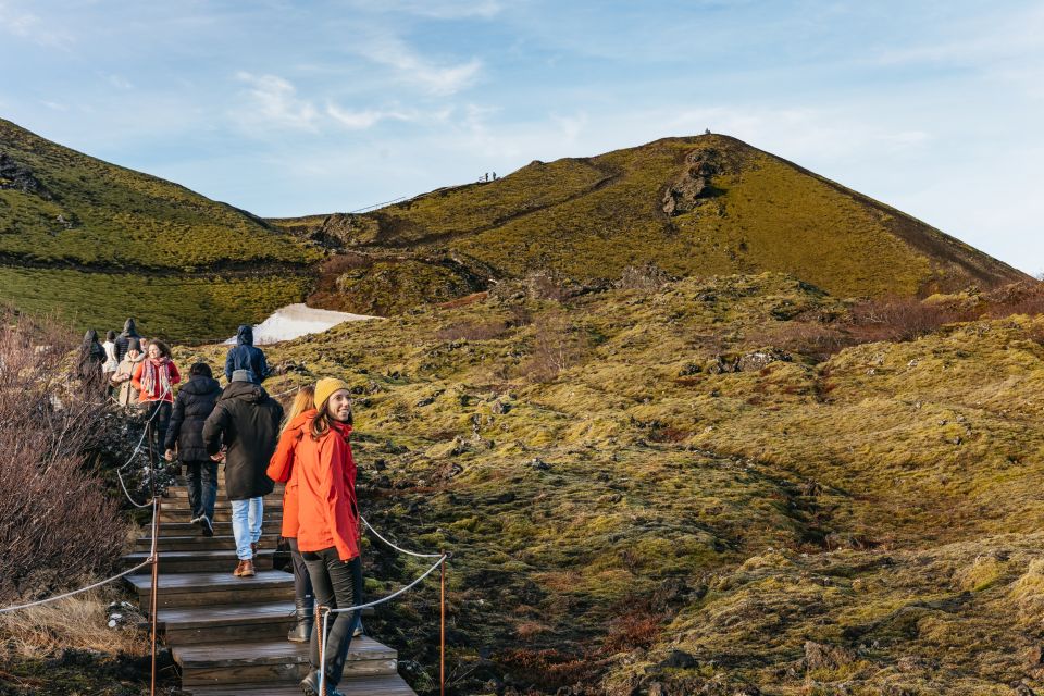Reykjavik: Silver Circle, Canyon Baths, and Waterfalls Tour - Tour Experience