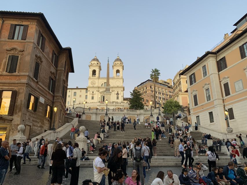 Rome: Private Sunset Walking Tour Through the City Center - Tour Description