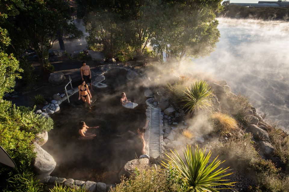 Rotorua Lake: Deluxe Lake Spa Geothermal Hot Spring Bathing - Full Description