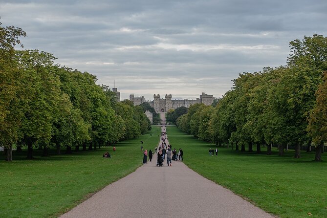 Royal Windsor Castle Private Tour With Fast Track Pass - Pricing and Group Size Variations