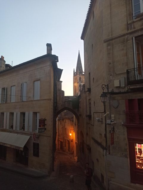 Saint-Emilion After Dark: Highligts City Tour at Sunset - Cloître Des Cordeliers Stop Details