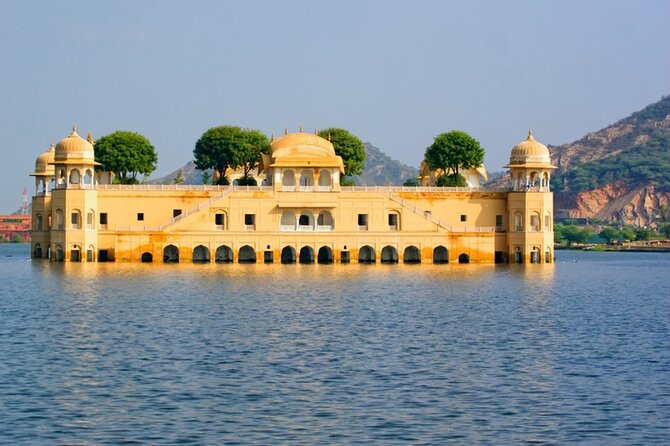 Same Day Jaipur Amer Fort, Jal Mahal & Stepwell Tour From Agra - Traveler Experience