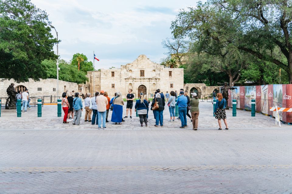 San Antonio: Ghosts and Dark History Guided Walking Tour - Tour Highlights