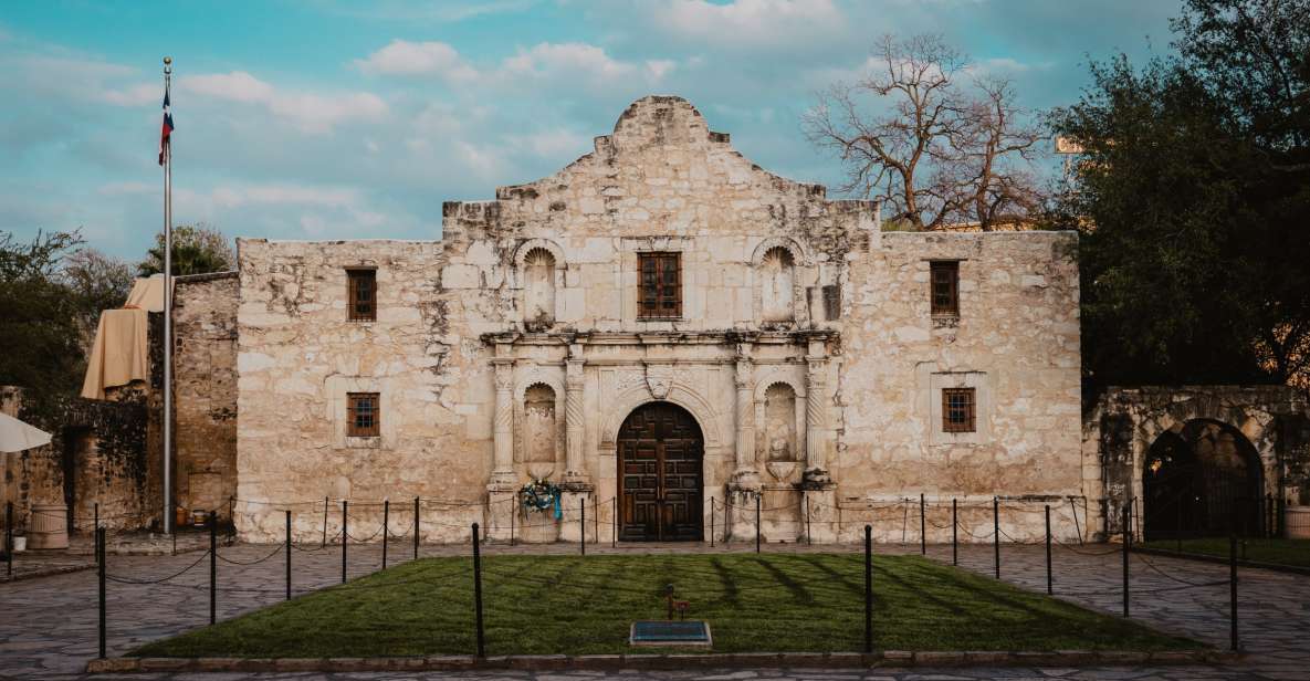 San Antonio: Self-Guided Ghost Walking Tour - Inclusions
