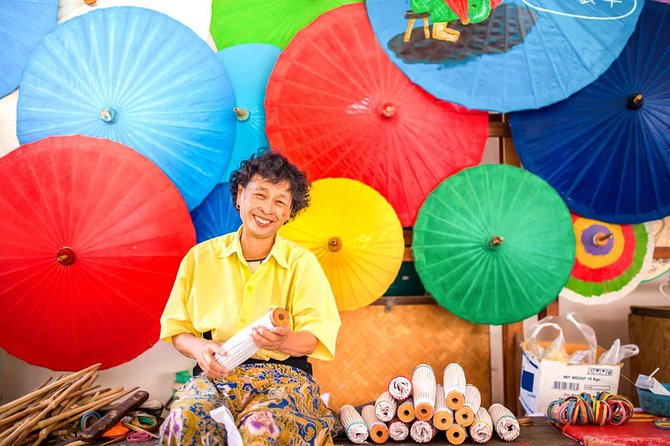 San Kamphaeng Hot Springs and Thai Handicraft Tour From Chiang Mai - Meeting and Pickup Details