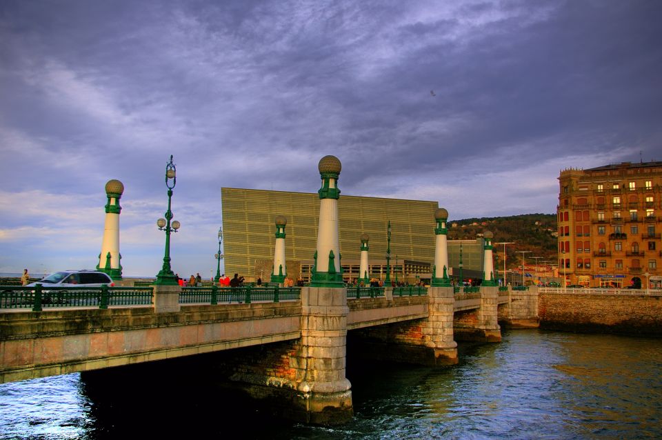 San Sebastian And Basque Coast Tour From Vitoria - Booking Information and Policies