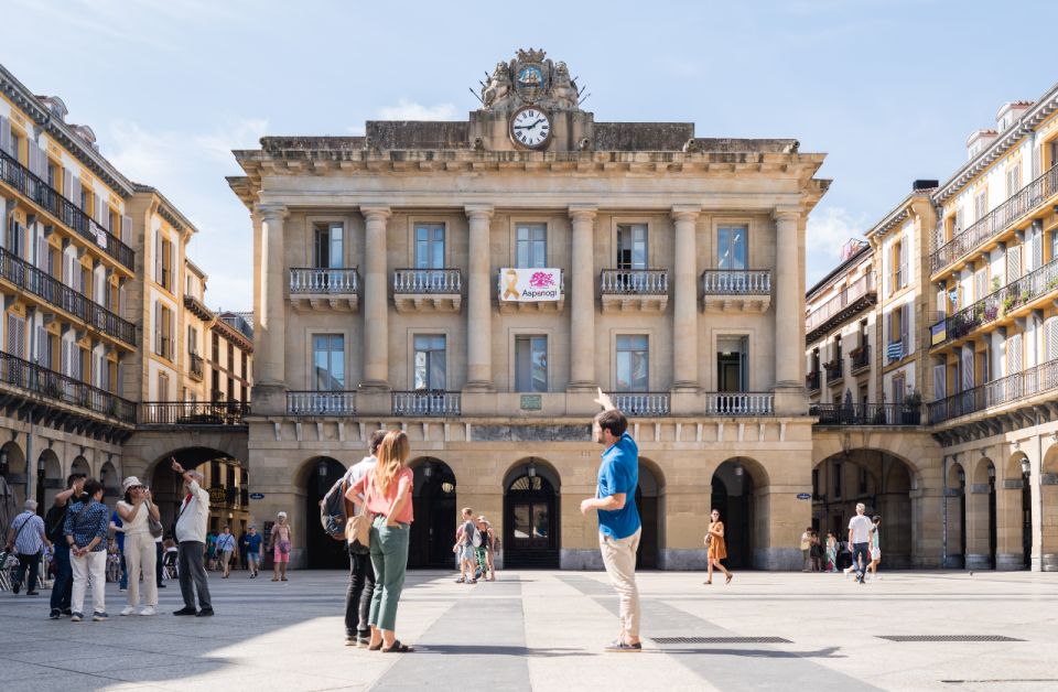 San Sebastian Aquarium Entry Ticket and City Walking Tour - Inclusions