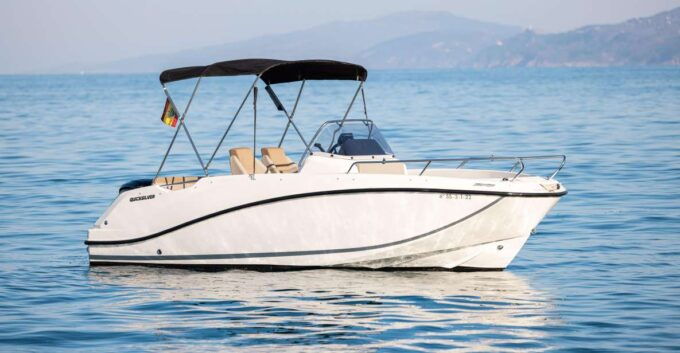 San Sebastián: License-Free Boat Rental - Full Description