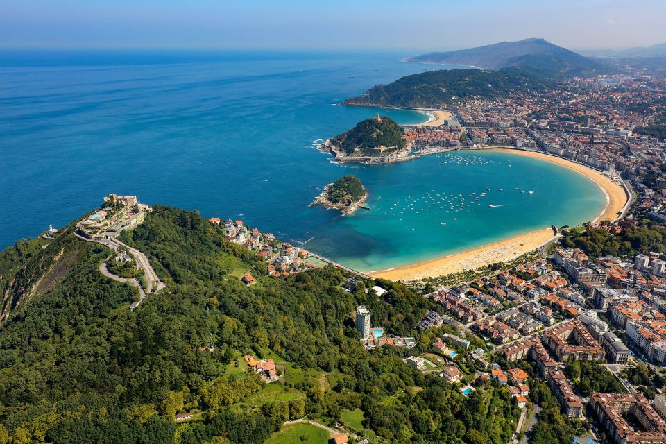 San Sebastián: Private Walking Historic & Cultural Tour - Full Description