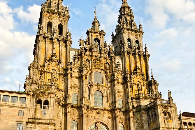 Santiago De Compostela Private 10- Hours Tour From Oporto - Group Pricing Details