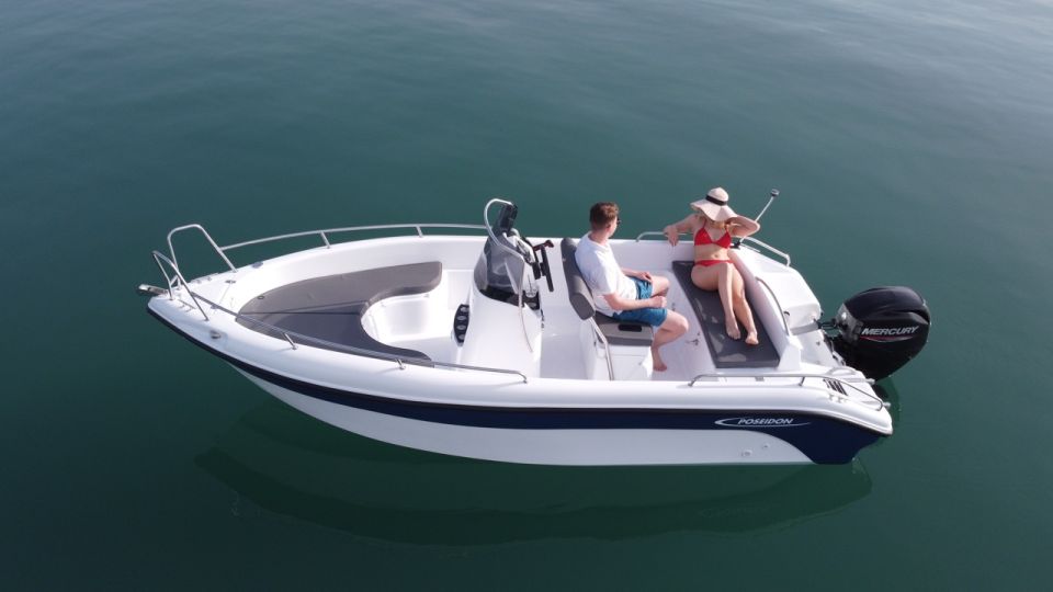 Santorini: Half-Day Boat Rental Without License - Requirements for Renting a Boat